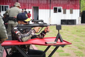 Latihan Menembak Bersama, Polda Malut dan Media Perkuat Sinergi Jelang Pilkada