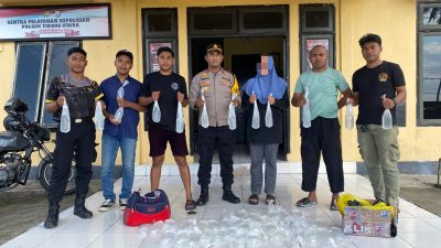 Polsek Tidore Utara Amankan 47 Kantong Plastik Minuman Keras Jenis Cap Tikus di Pelabuhan Motor Kayu